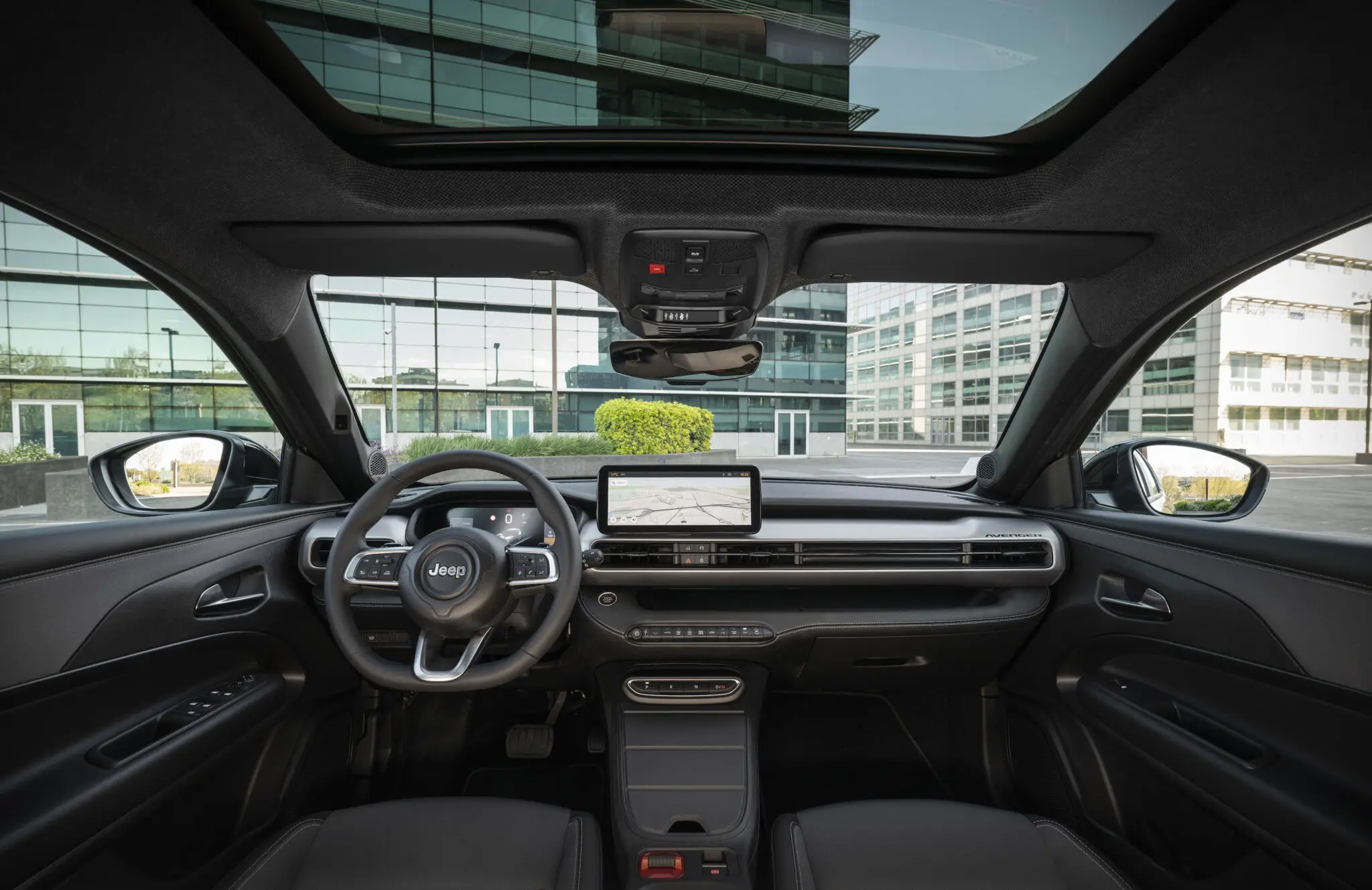 New jeep avenger bev e hybrid copia