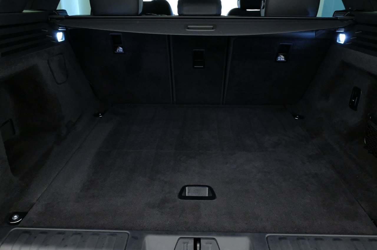 1000012172 319 X3 O Ly Uy D Hi B0b