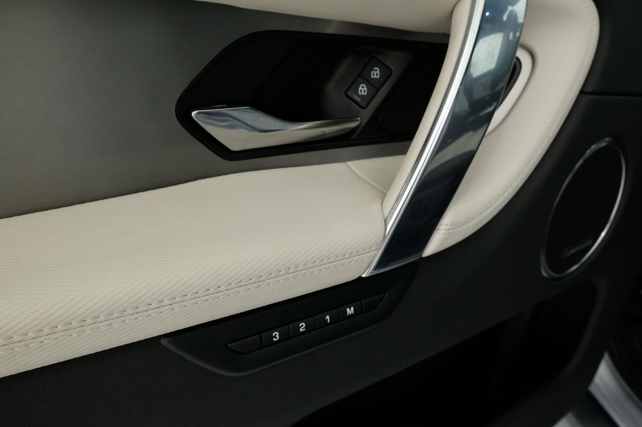 1000021885 Eg Ax Z3 Y0lc85i64v