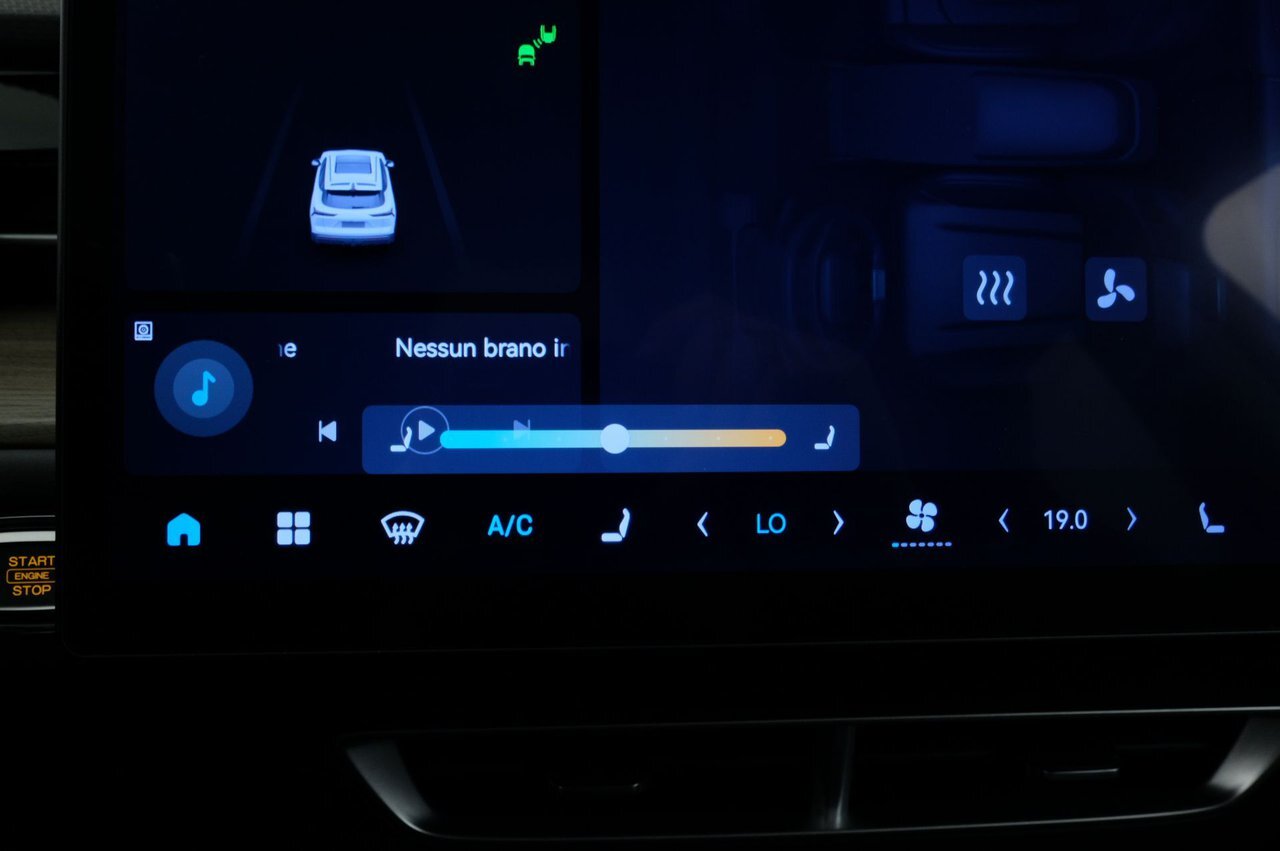 1000728011 S1 Sr LO8 Lge Lngbn V