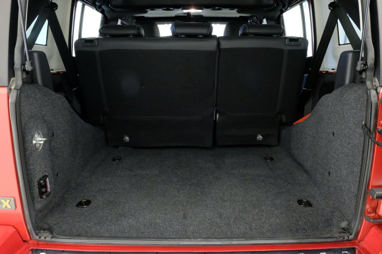 10037312 YA Fyjnawrwl TR242