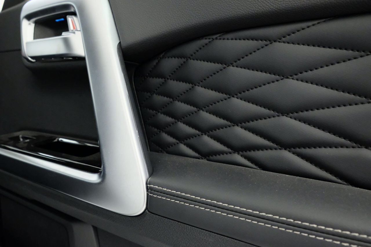 10377481 bn P Qzg7c NBLQ Eq KJ