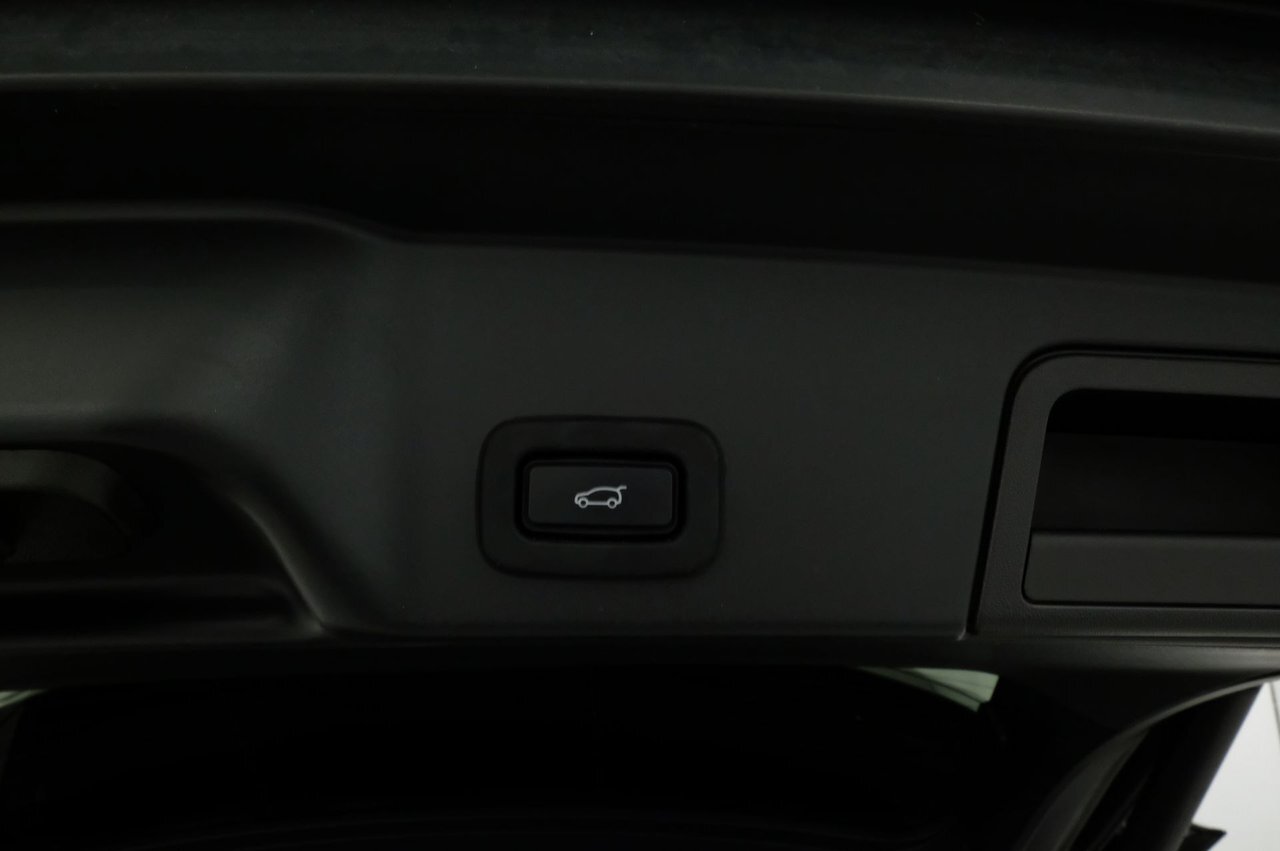 10378329 f63c G3 BAOG1 B Uz Op