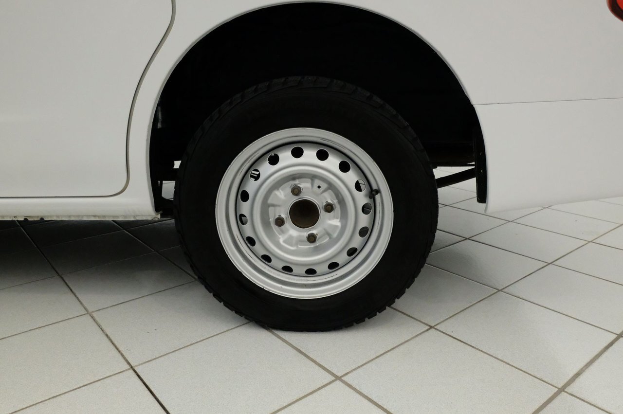 10584033 t9u F3le0 GK Mwq2a C