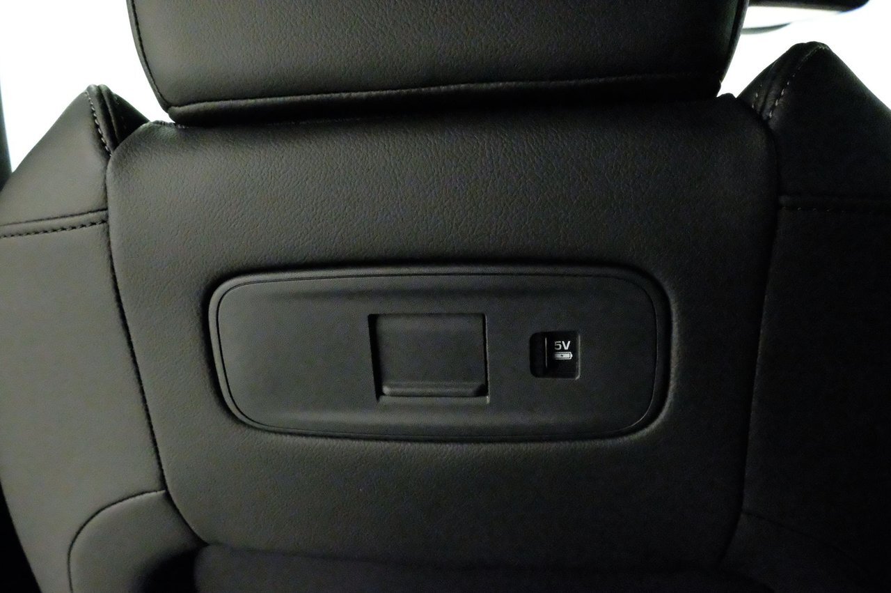 10616373 j06 YEO5bc7zo QA Nb