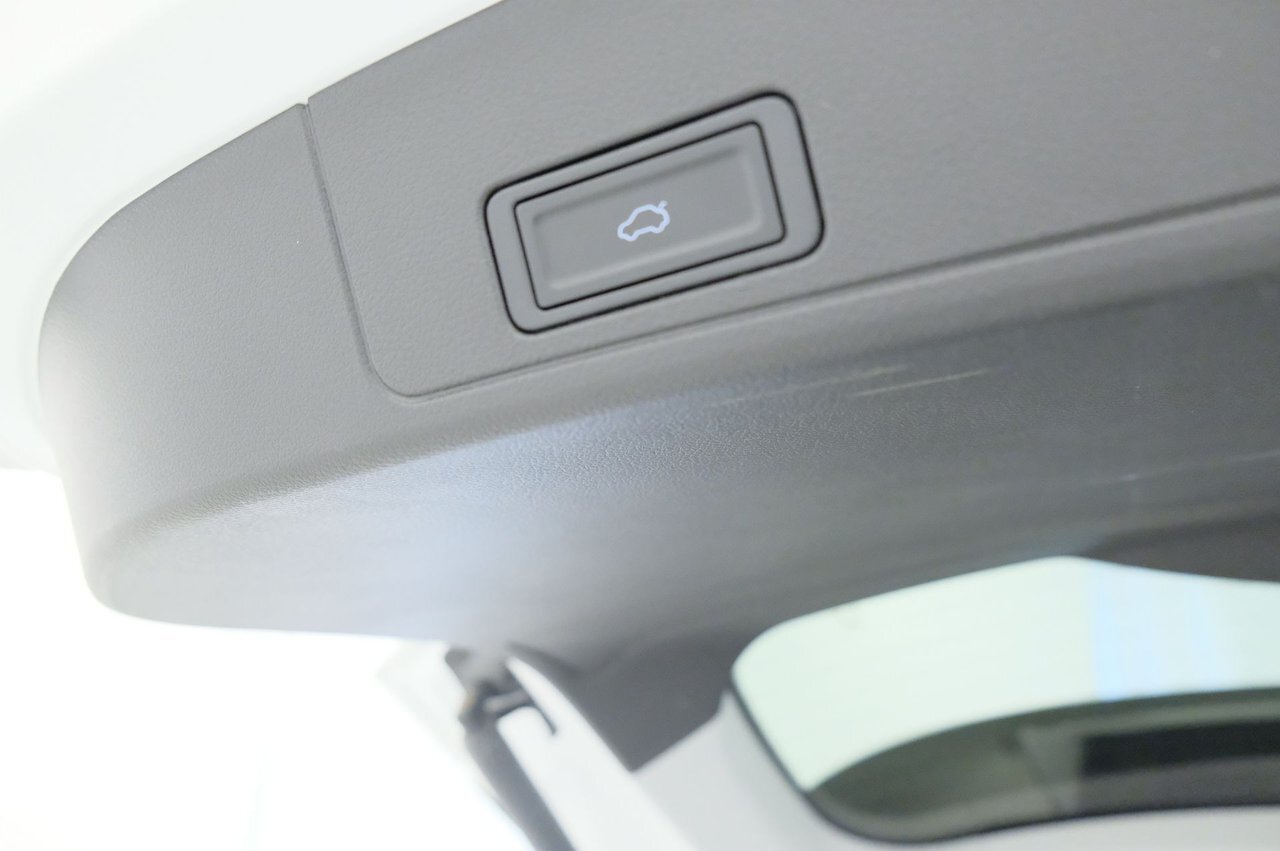 10710636 2o N5 WC6i1 DK Rb URF