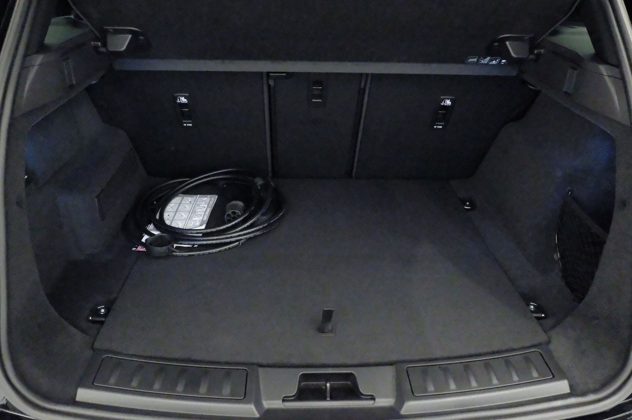 10738625 v Xr J Pk JB4 Bkay Uox