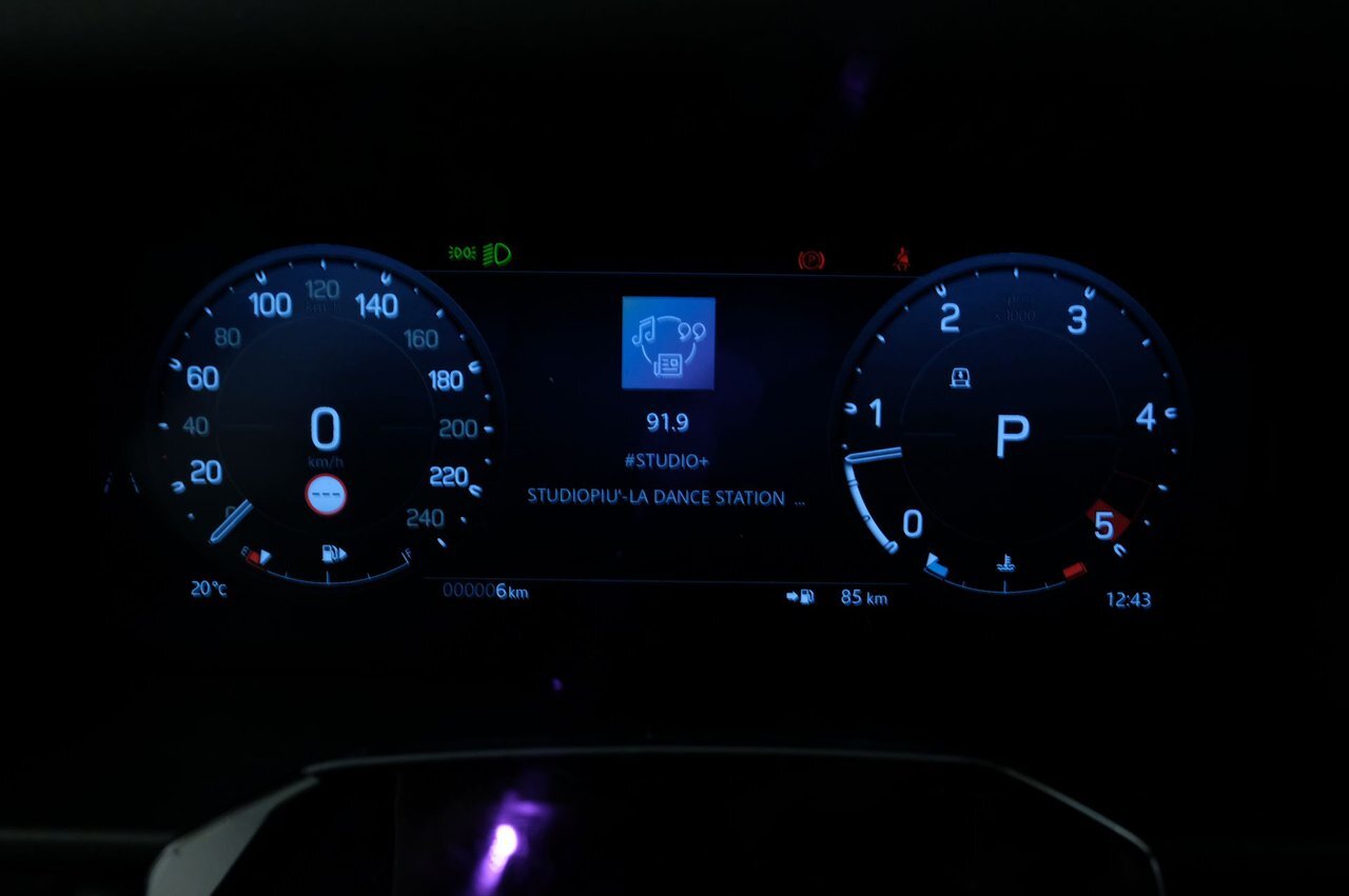 10877270 Yfya E Bn0w F5z8 N8 O