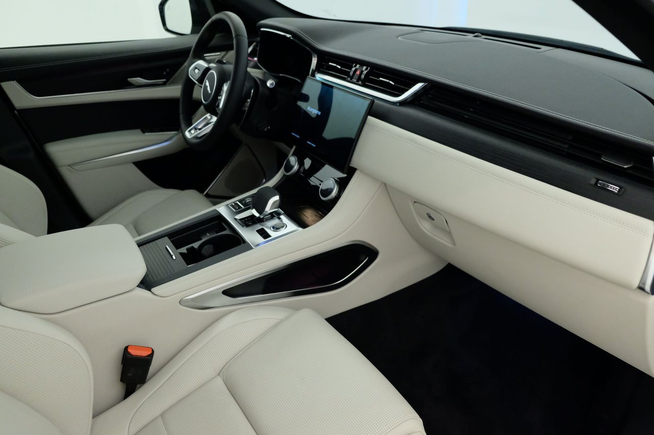 7178864 f U73lg Gaq Yo E Jyp7