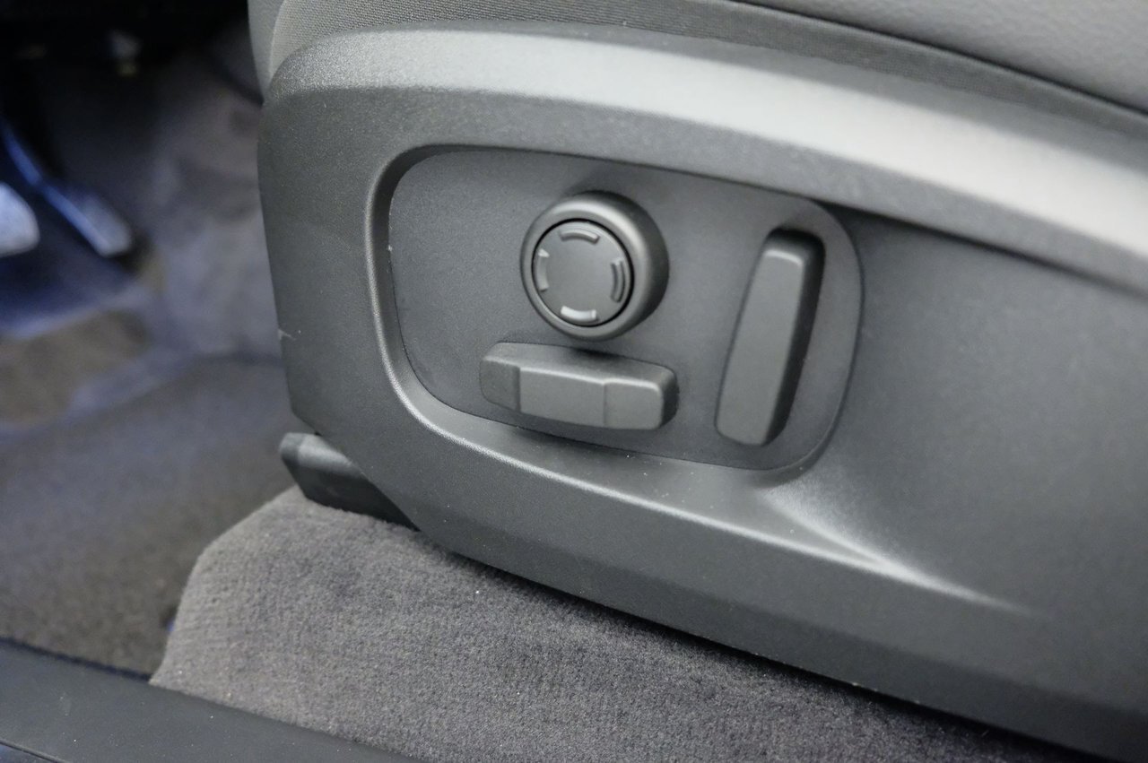 8365063 hs Ej0 AWS5s M Ig LEX