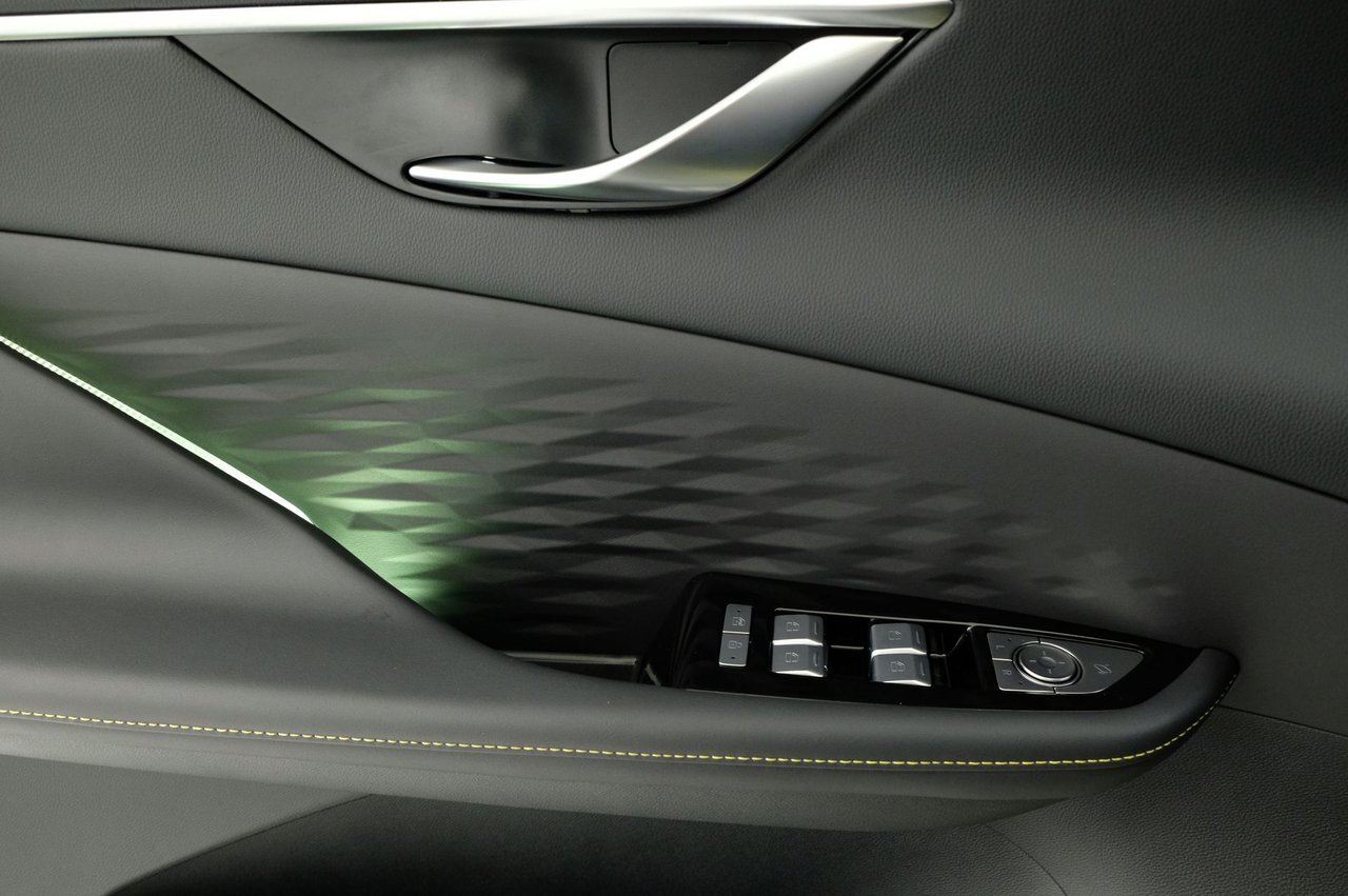 9528094 I Trxkiwa2 N Nhvp J3