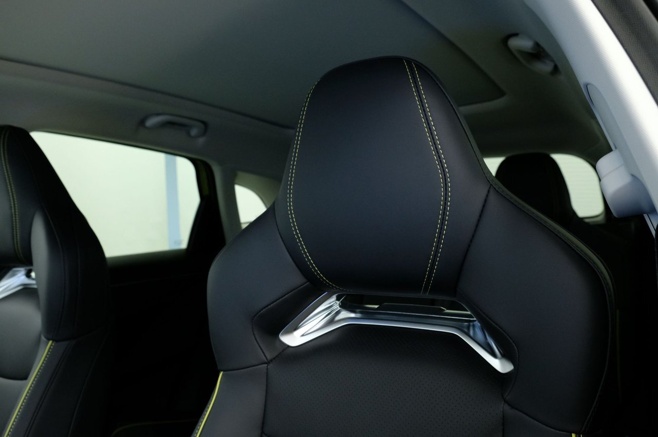 9528094 Jw J7h Fua13 WH0 N0e