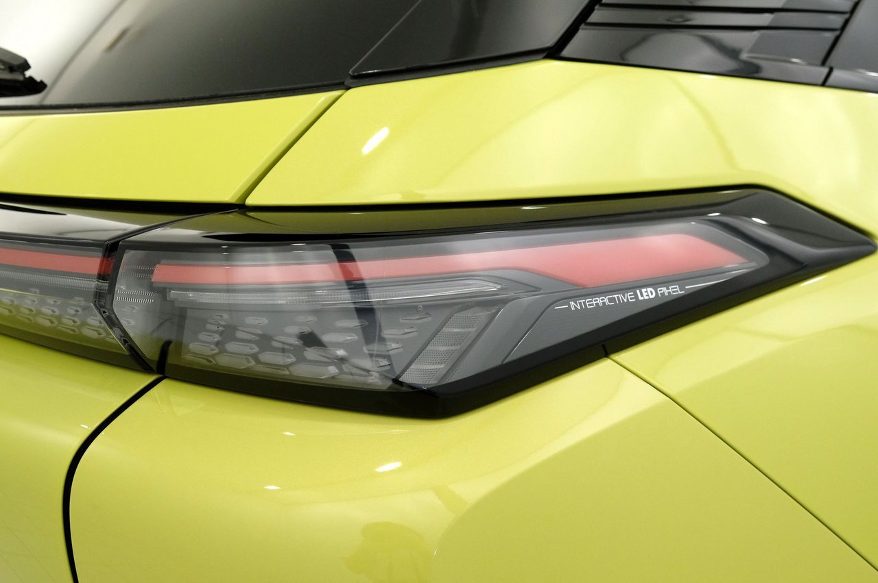 9528094 pr B8c8x1 MW Ls Q0 Rv