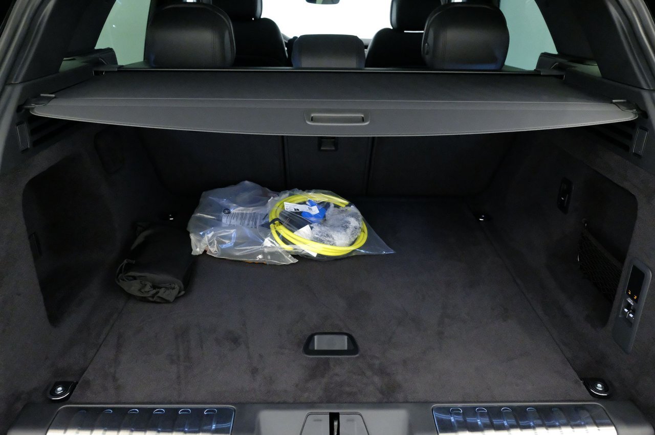 9906506 v Ng IXG Am S Lnh W3c7