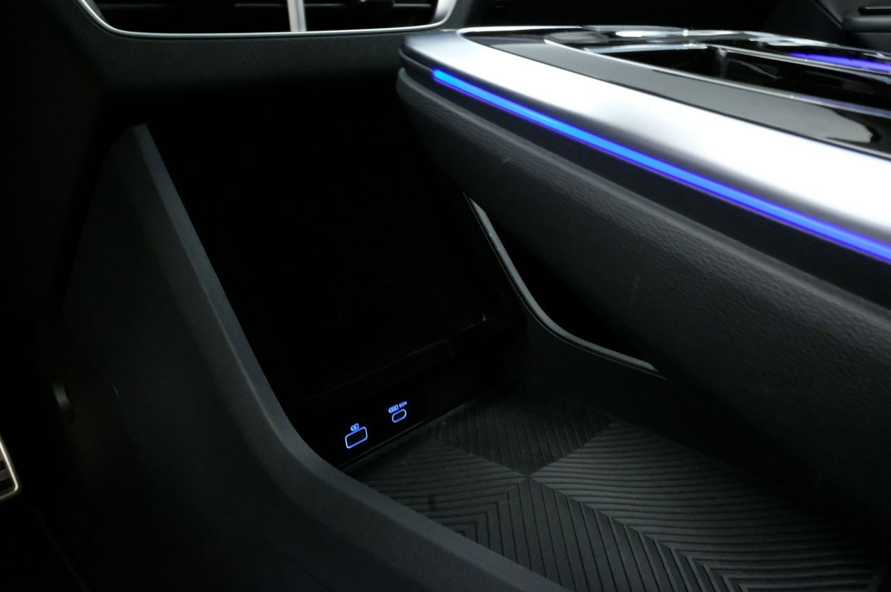 9970853 ig76v7bsg OZ4u97o